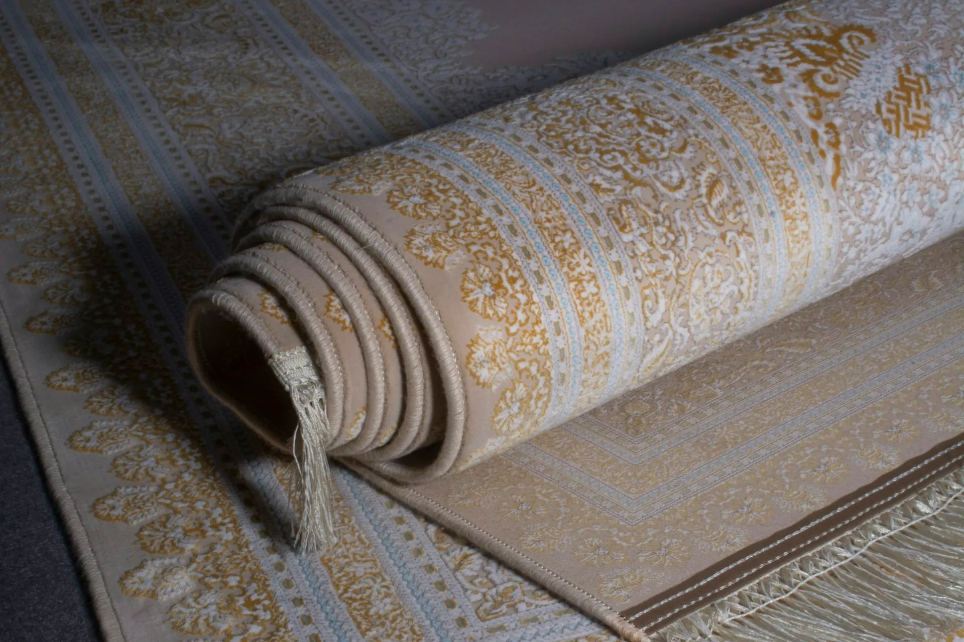 Tapis persan nettoyé professionnellement à domicile à Paris